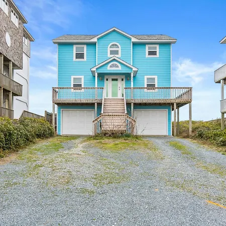 Renegade - Oceanfront And Allows Pets!